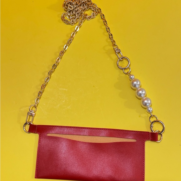 This is a strap chain unbranded for Updated wallets the flower is available now - Picture 4 of 7